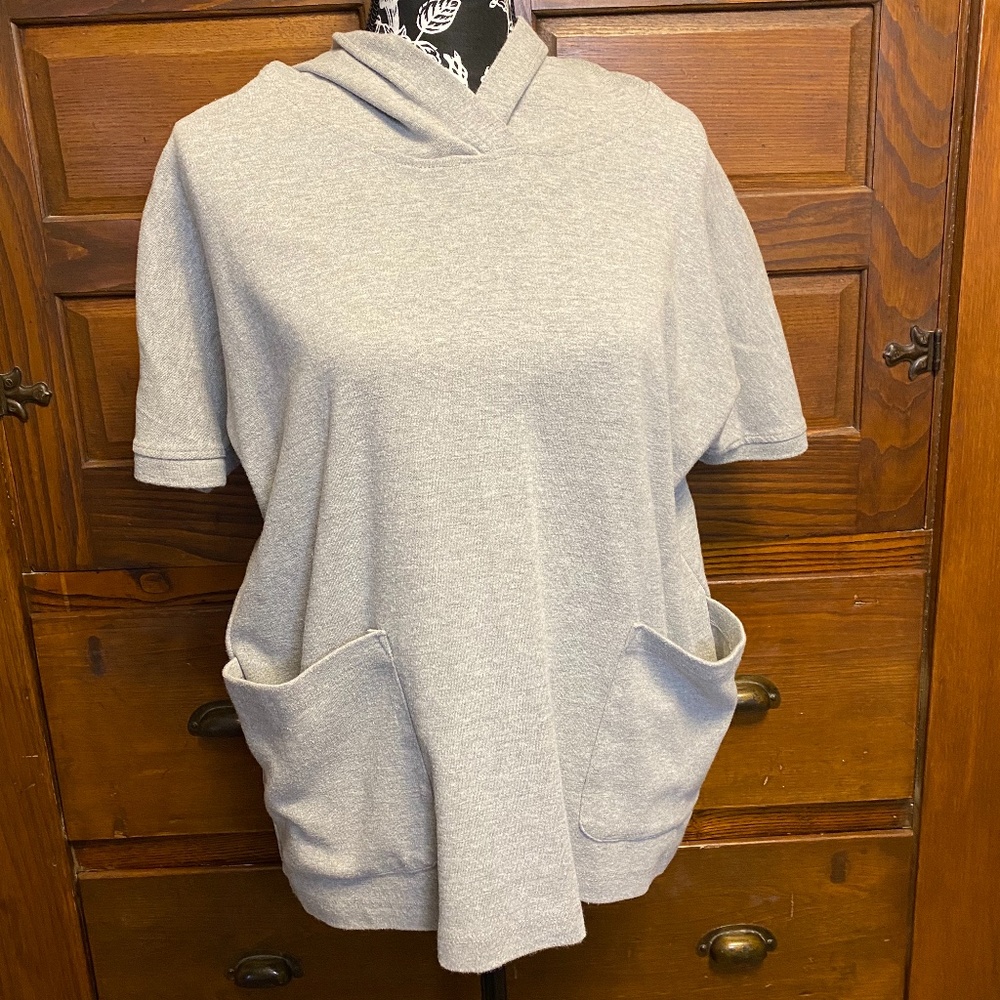 Short Sleeved Hoodie with Pockets